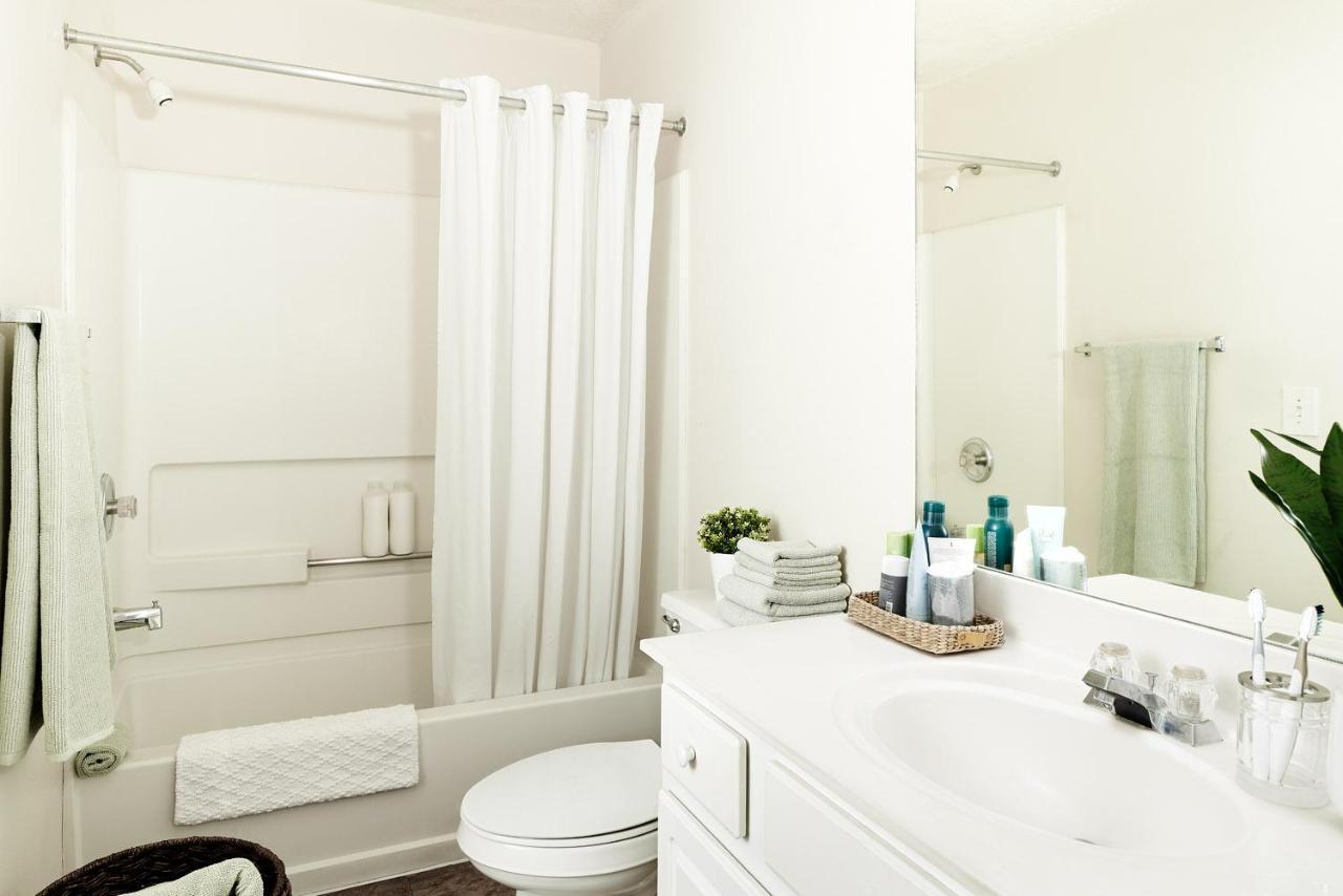 Intown Suites Extended Stay Greensboro Nc - Airport Zewnętrze zdjęcie
